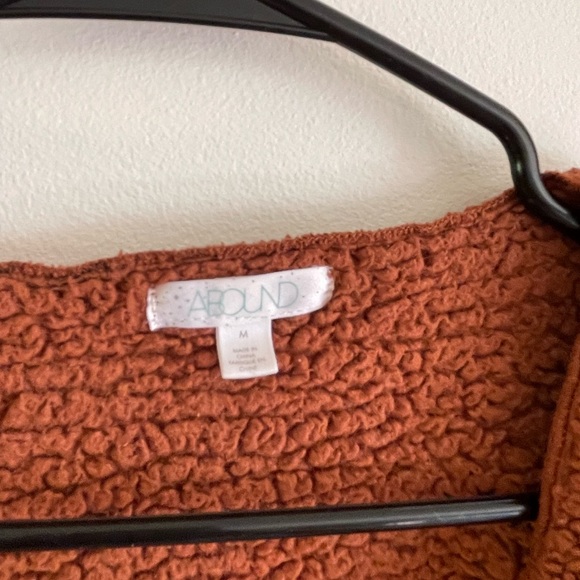 Cozy Brown Open-Front Sweater - Picture 4 of 4